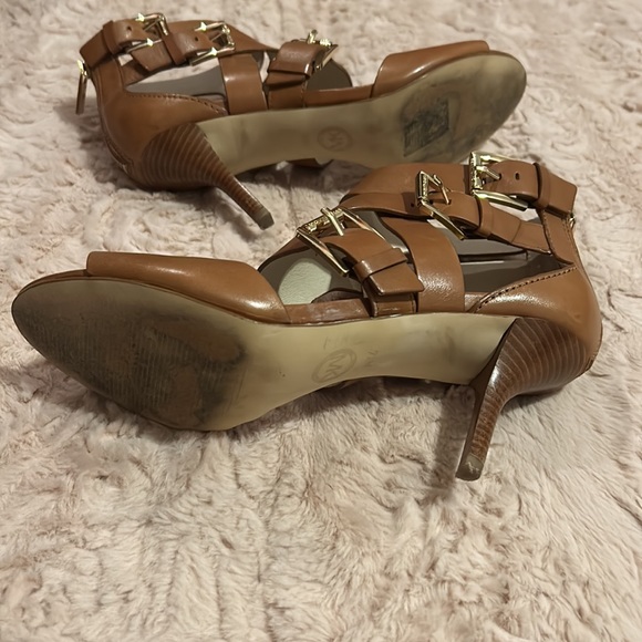 Michael Michael Kors • Size 7.5M - Picture 4 of 13